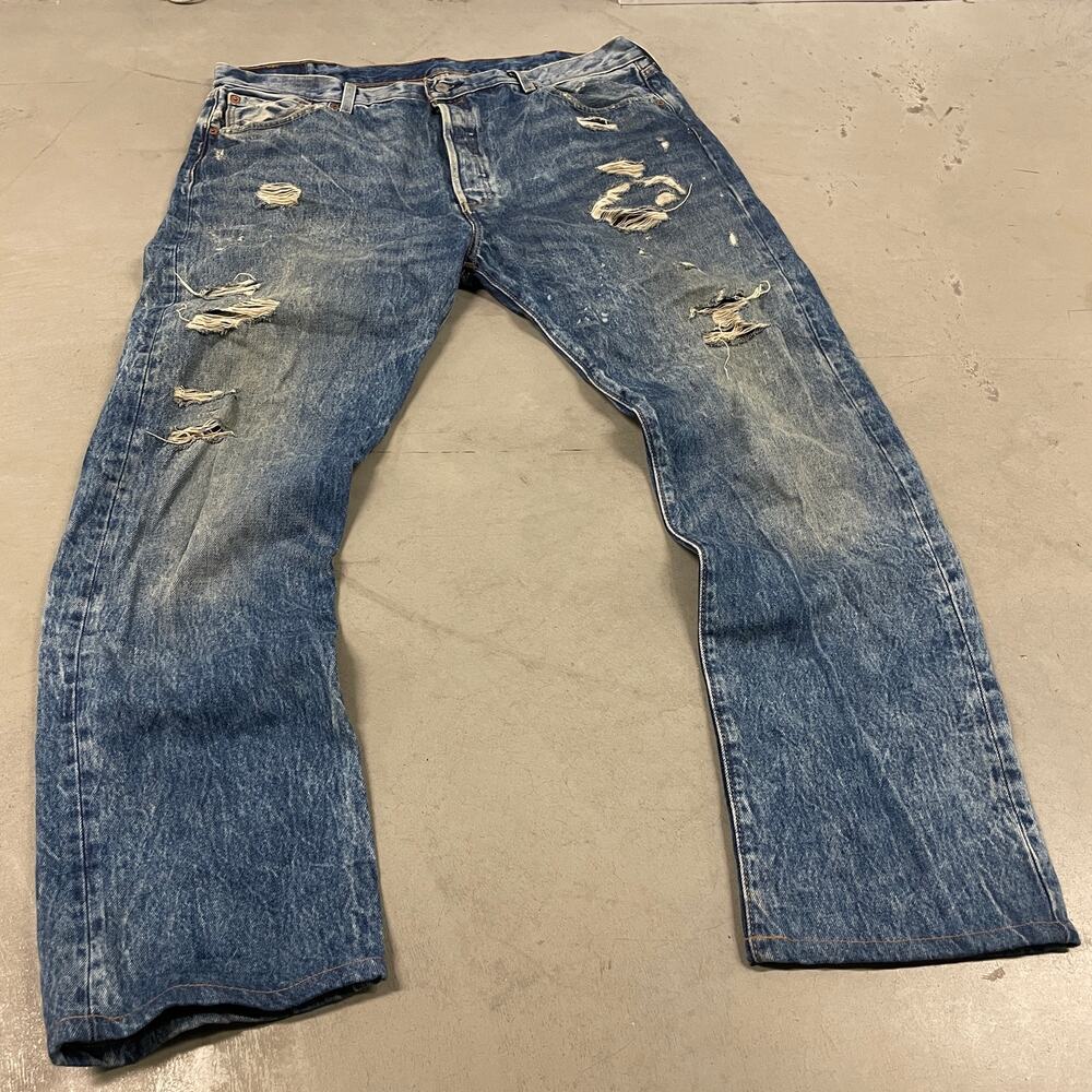 vintage stonewashed Levi's 501 button fly Jeans 40x34